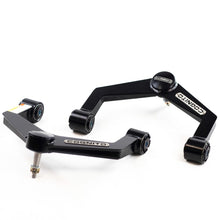 Load image into Gallery viewer, Cognito Uniball SM Series Upper Control Arm Kit For 20-24 Silverado/Sierra 2500/3500 2WD/4WD
